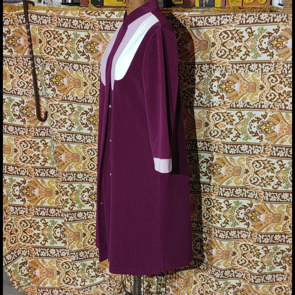 VTG old lady crap robe
